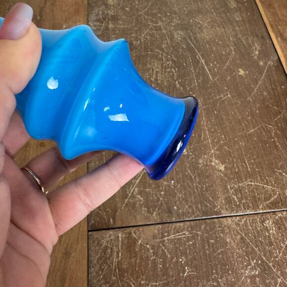 Vintage Hand Blown Blue Ruffle Top Rim 8 inch Flower Bud Vase - Picture 5 of 9